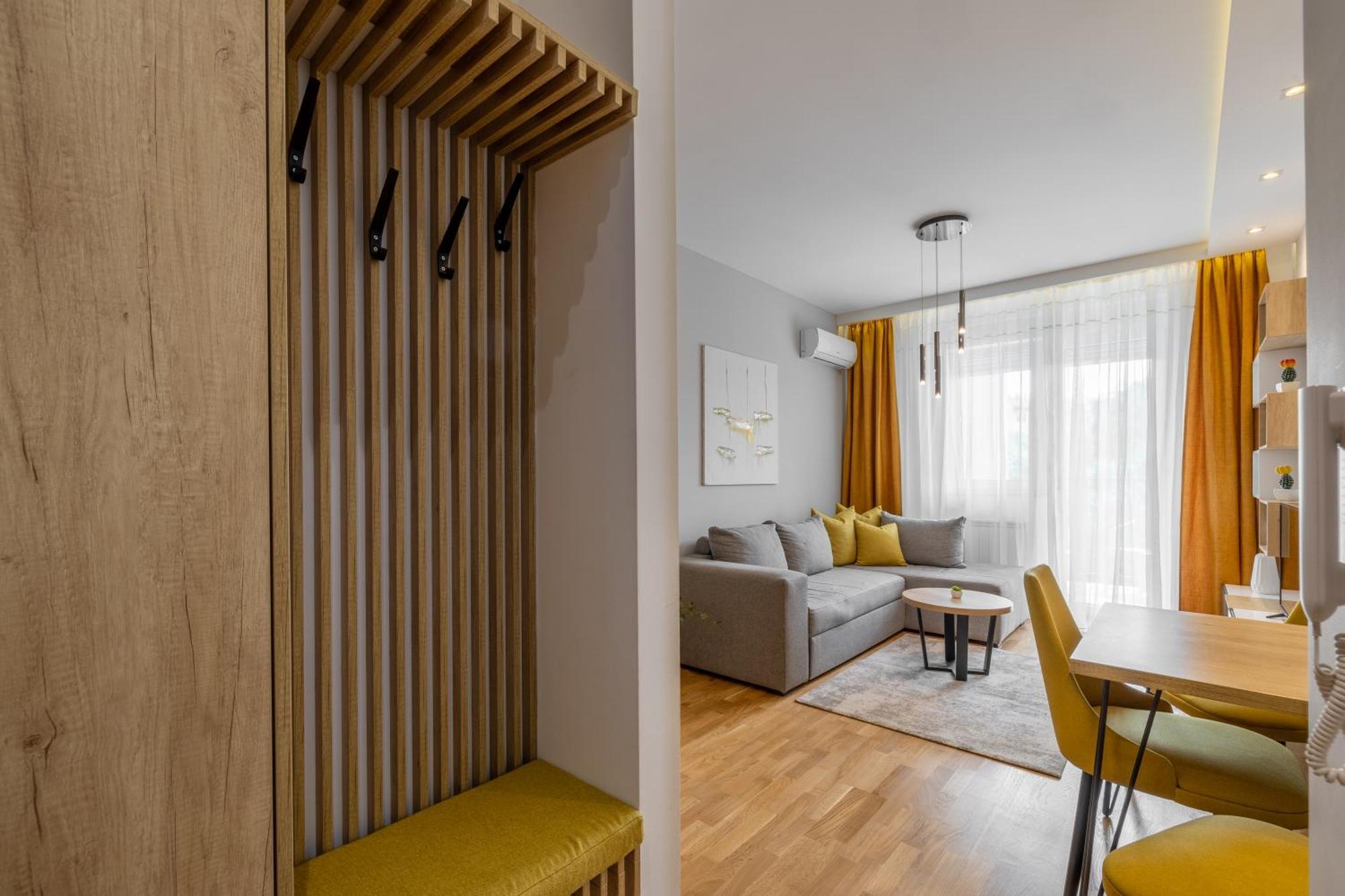 Arena Big Luxury Apartments Нови-Сад Экстерьер фото